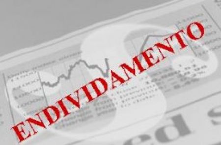 Endividamento é obstáculo para maior adesão